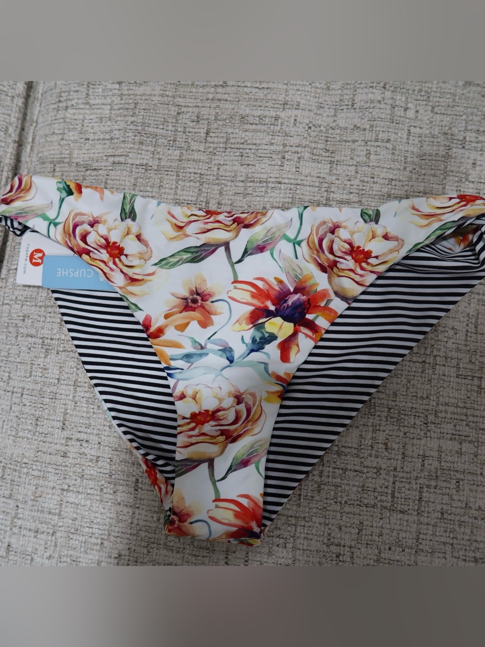 Cupshe Women’s Reversible Bikini Bottom Floral Striped NWT